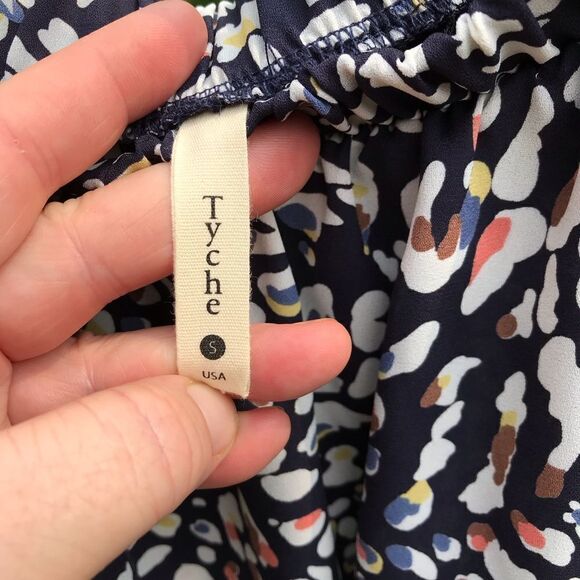 Off Shoulder Midi Dress - Picture 6 of 9